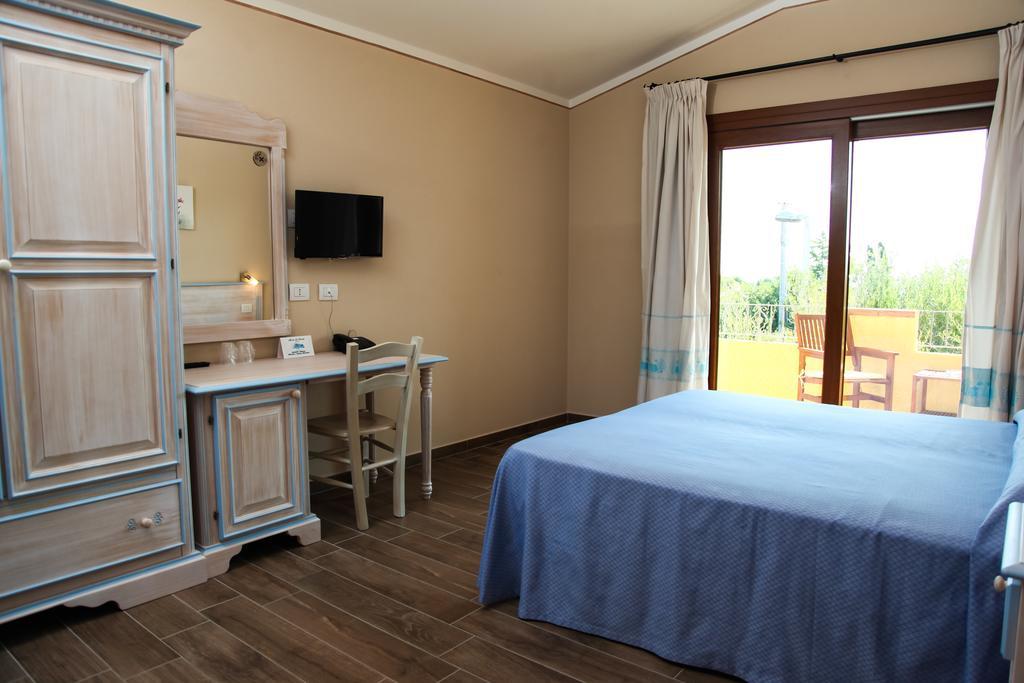 Hotel Lu Pitrali 산테오도로 외부 사진